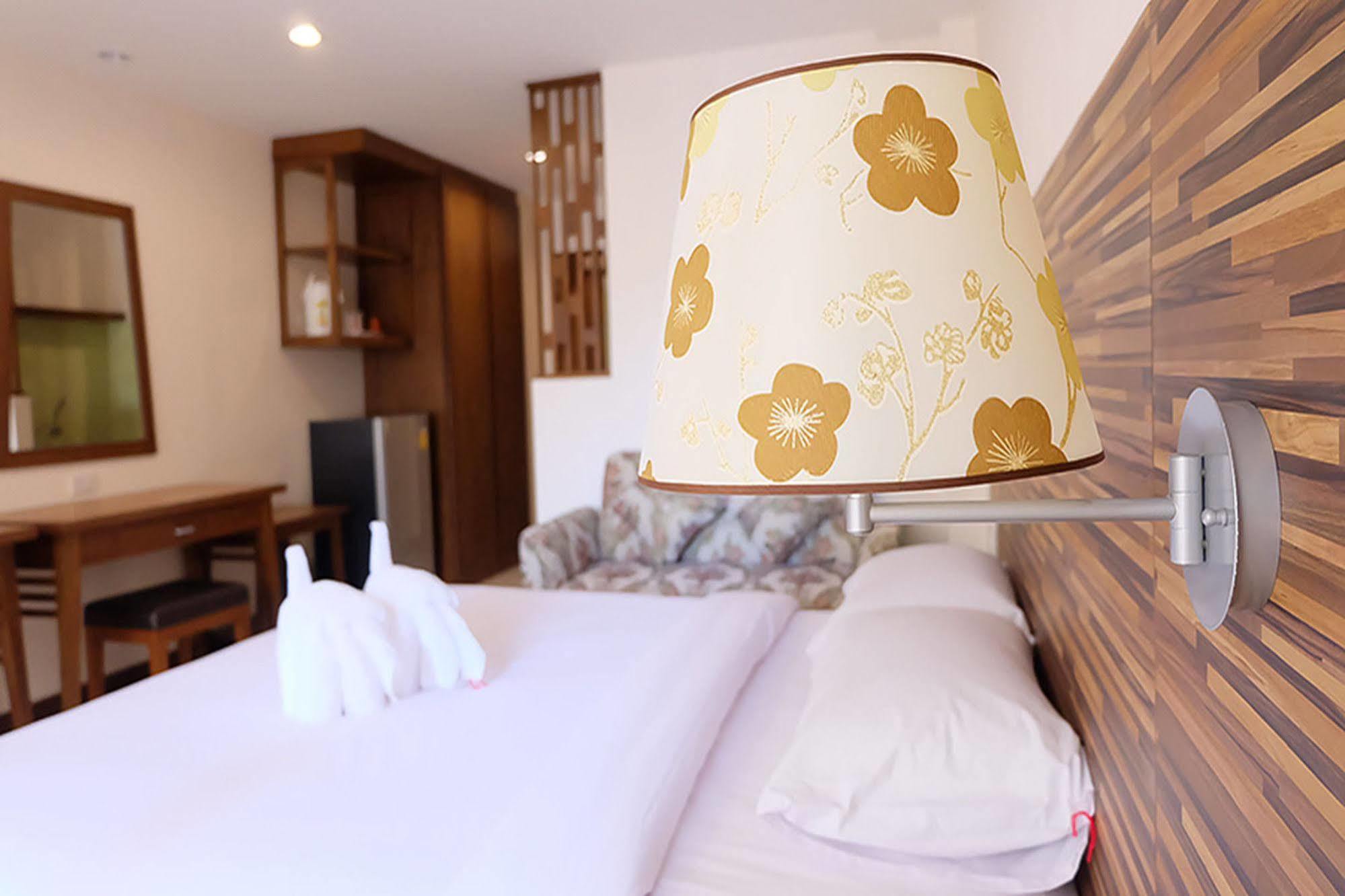 D Hotel Паттайя Экстерьер фото